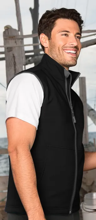 Lacná pánska vesta, čierna