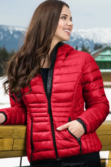 Lacná dámska prešívaná bunda, formula červená