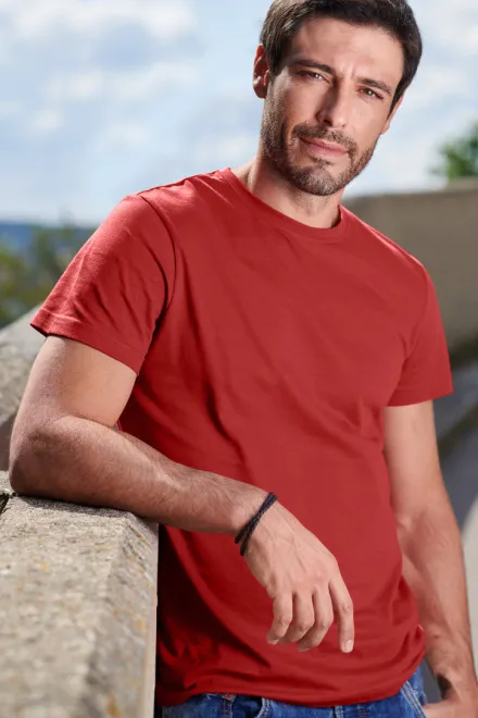 Lacné pánske tričko jednoduché, červená